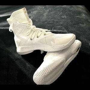 Under Armour Highlight Ace 2.0 / New never worn / Size 9.5 Men and 11 Women